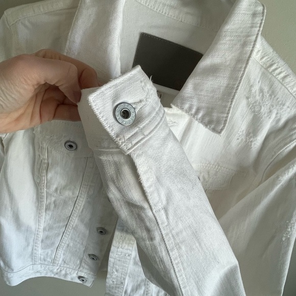 AG Adriano Goldschmied Robyn Jacket - Distressed White Denim - Size Medium - NWT - Picture 13 of 16